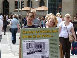 120623-eag-infostand-03.jpg