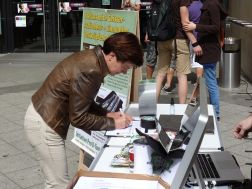 120623-eag-infostand-01.jpg